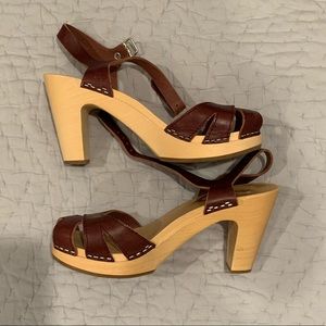 Maroon Swedish Hasbeens